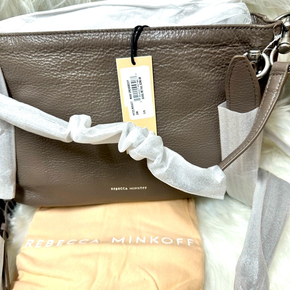 Rebecca Minkoff

Mab Crossbody/ NWT Rebecca Minkoff Deep Taupe - Picture 6 of 11